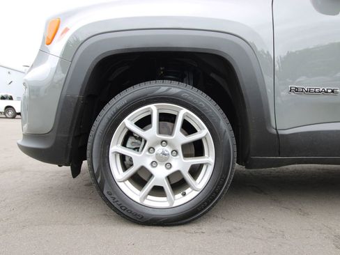 Used 2021 Jeep Renegade Latitude w/ Convenience Group image 30