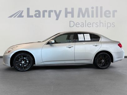 Used 2011 INFINITI G25 x w/ Moonroof Pkg