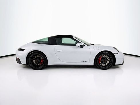Certified 2025 Porsche 911 Targa 4 GTS AWD/4WD image 8