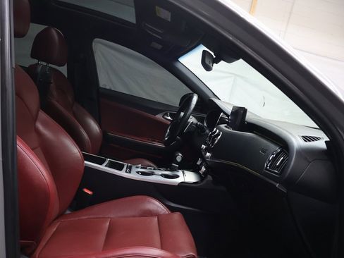 Used 2022 Kia Stinger GT1 w/ Red Interior Color Package image 10