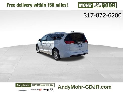 New 2026 Chrysler Voyager LX image 5