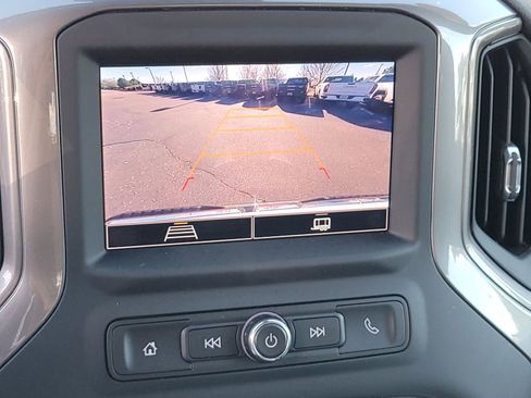 Used 2024 GMC Sierra 2500 Pro w/ Convenience Package AWD/4WD image 15