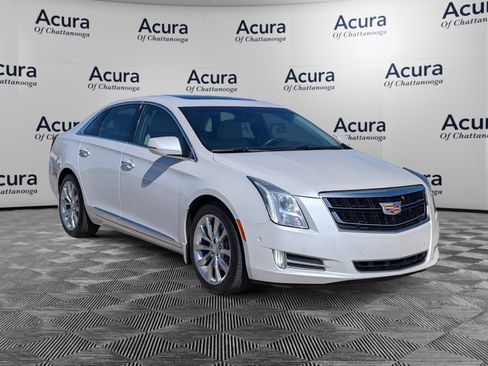 Used 2016 Cadillac XTS Premium image 2