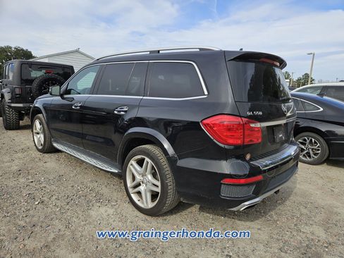 Used 2016 Mercedes-Benz GL 550 4MATIC image 9