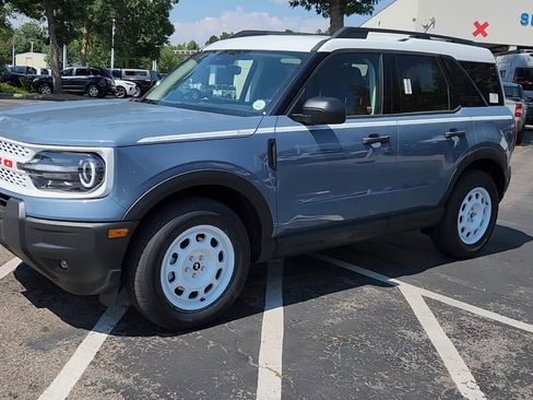 New 2025 Ford Bronco Sport Heritage w/ Convenience Package AWD/4WD image 2