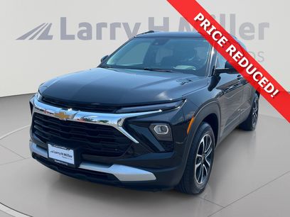 Used 2025 Chevrolet TrailBlazer LT w/ Convenience Package