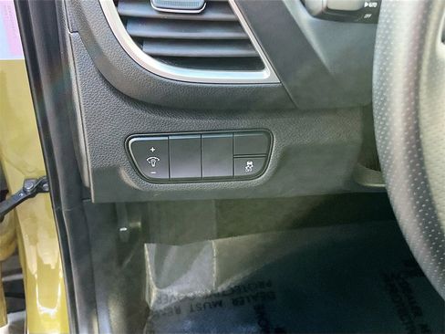 Used 2024 Kia Seltos SX image 10