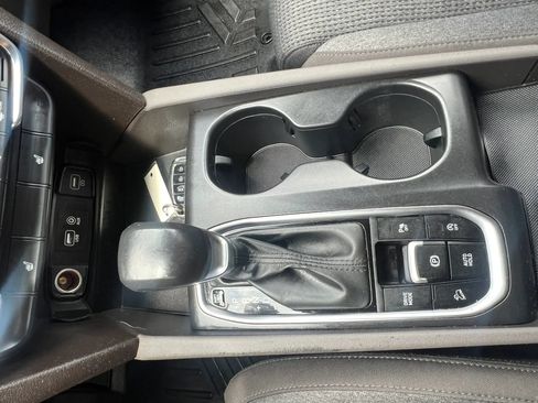 Used 2019 Hyundai Santa Fe SEL w/ Cargo Package AWD/4WD image 25