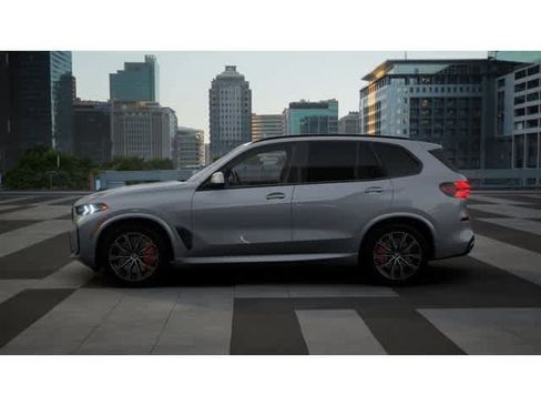 Used 2026 BMW X5 xDrive40i w/ Executive Package AWD/4WD image 4