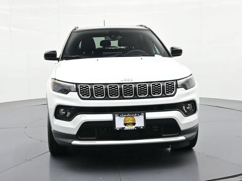 Used 2025 Jeep Compass Limited AWD/4WD image 2