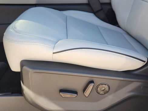 New 2025 Ford Expedition Platinum w/ Platinum Ultimate Package image 21