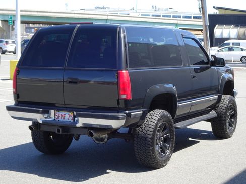 Used 1999 Chevrolet Tahoe 4WD 2-Door w/ Preferred Equipment Group image 7