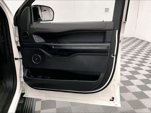 Used 2023 Ford Expedition Max Limited AWD/4WD image 23