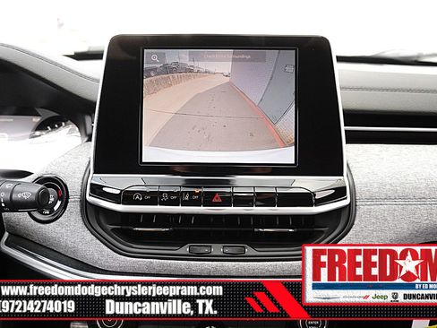 New 2026 Jeep Compass Latitude image 22