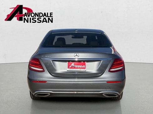 Used 2018 Mercedes-Benz E 300 image 4