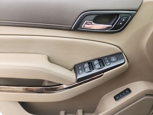 Used 2020 GMC Yukon XL SLT image 26