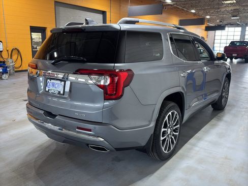 Used 2022 GMC Acadia Denali image 5