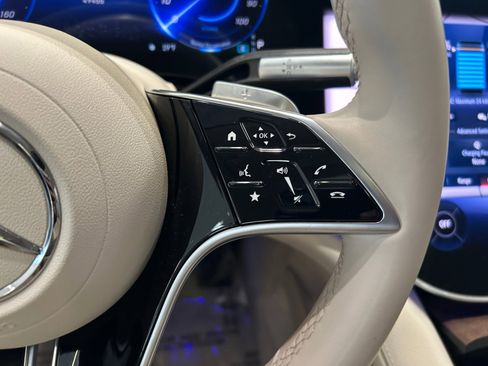 Used 2023 Mercedes-Benz EQS 580 4MATIC Sedan image 7