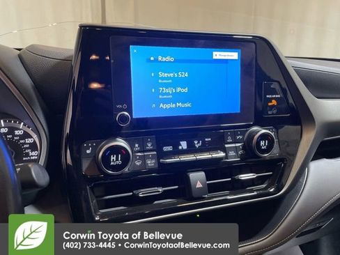 Used 2023 Toyota Highlander XLE image 21