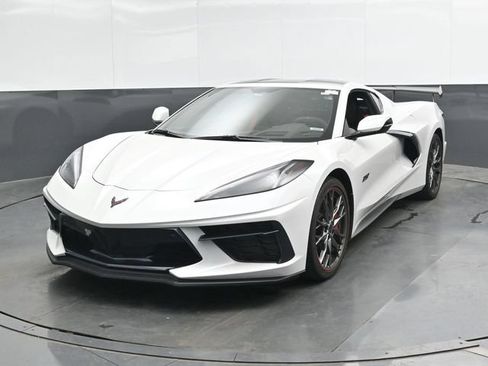Used 2023 Chevrolet Corvette Stingray Premium Cpe w/ Z51 Performance Package RWD image 7