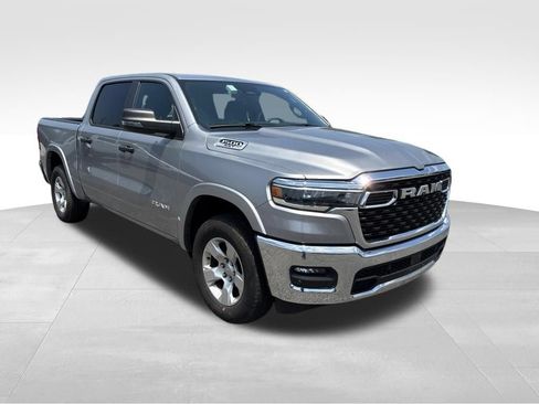 Used 2025 RAM 1500 Big Horn AWD/4WD image 8
