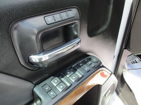Used 2017 Chevrolet Silverado 3500 LTZ w/ Duramax Plus Package image 8