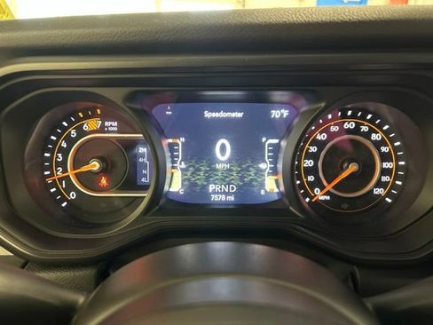 Used 2025 Jeep Wrangler Sport AWD/4WD image 21
