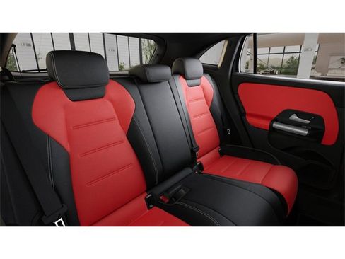 New 2026 Mercedes-Benz GLA 250 4MATIC image 5