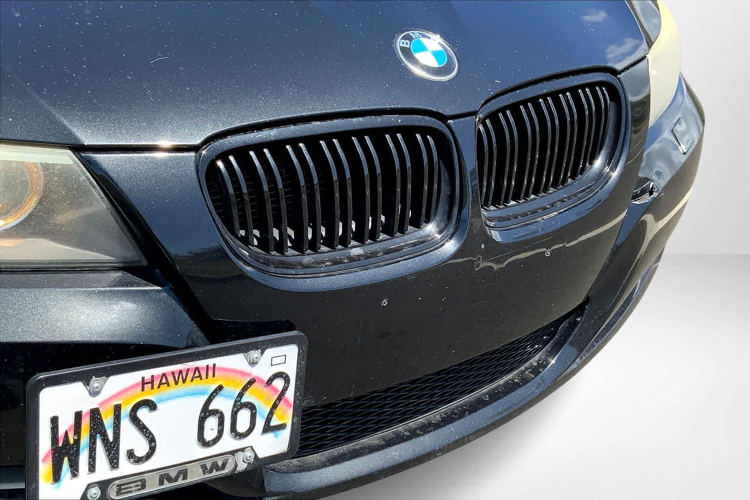 Used 2011 BMW 335i xDrive Sedan AWD/4WD image 31