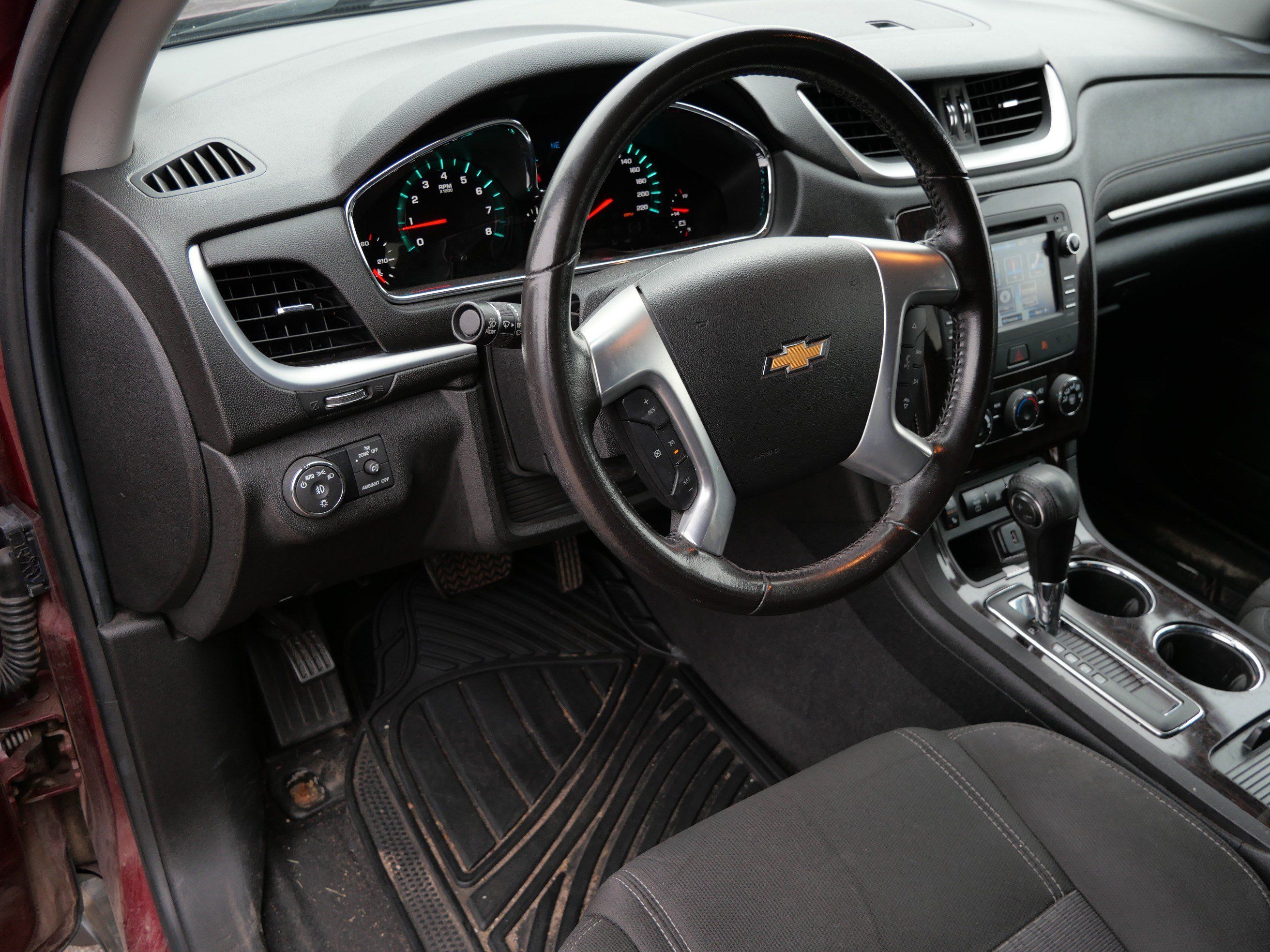 Used 2017 Chevrolet Traverse LT w/ True North Edition AWD/4WD image 20