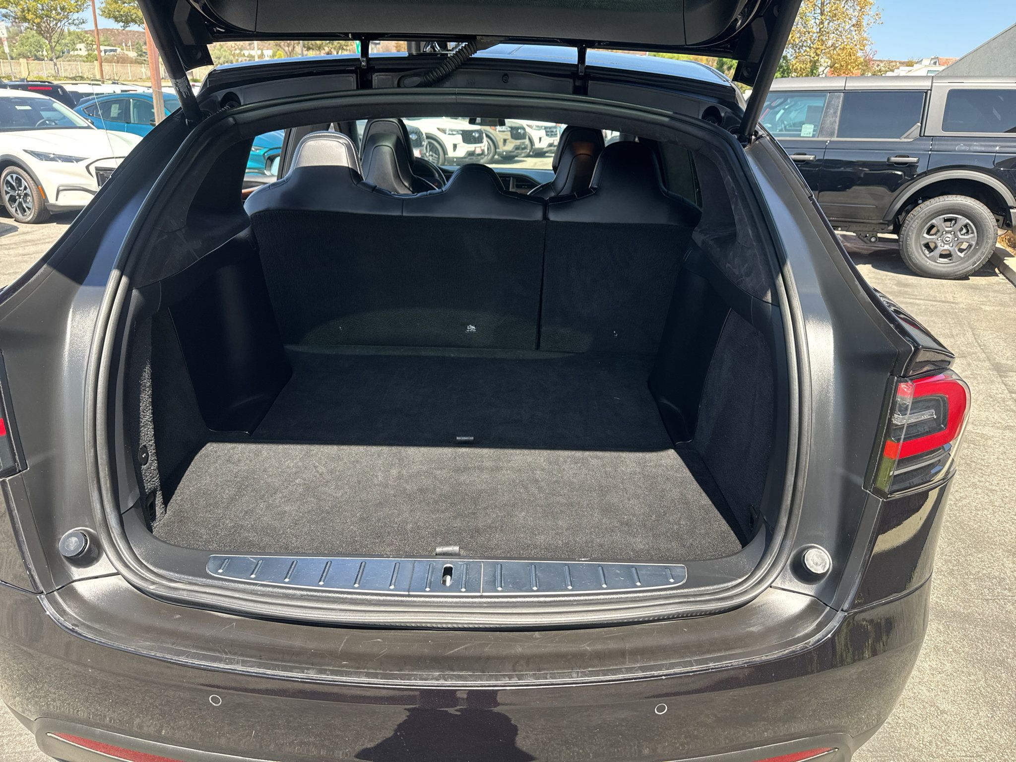 Used 2018 Tesla Model X 100D AWD/4WD image 22