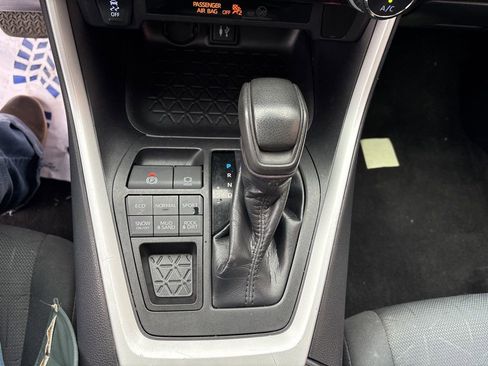 Used 2019 Toyota RAV4 XLE image 15