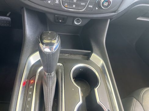 Used 2019 Chevrolet Traverse LT w/ LT Premium Package image 16