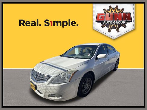 Used 2011 Nissan Altima 2.5 image 2