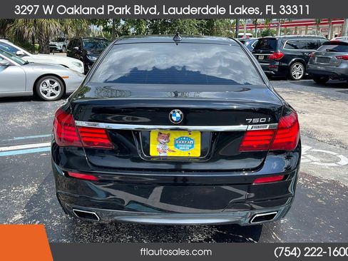 Used 2014 BMW 750i image 8