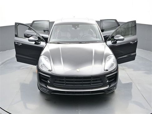 Used 2018 Porsche Macan GTS image 29