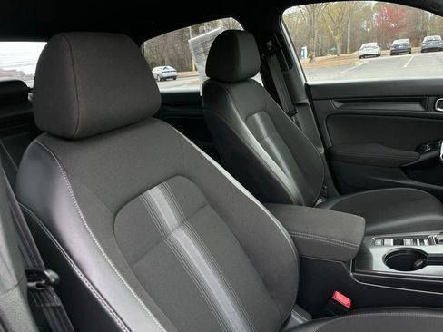 Used 2025 Honda Civic Sport image 30