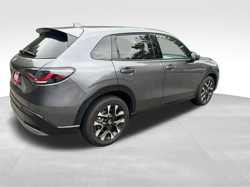 Used 2026 Honda HR-V EX-L image 8