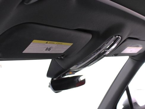 Used 2021 Porsche Cayenne image 67