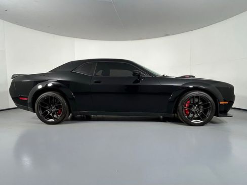 Used 2022 Dodge Challenger R/T Scat Pack RWD image 8