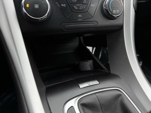 Used 2014 Ford Fusion SE image 9