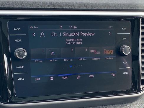 Used 2022 Volkswagen Atlas Cross Sport SEL R-Line image 8