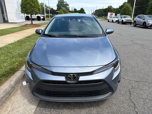 Used 2023 Toyota Corolla LE FWD image 9