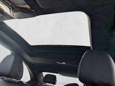 Used 2025 BMW 230i 230i w/ Convenience Package image 15