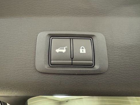 New 2025 Mitsubishi Outlander SE image 25