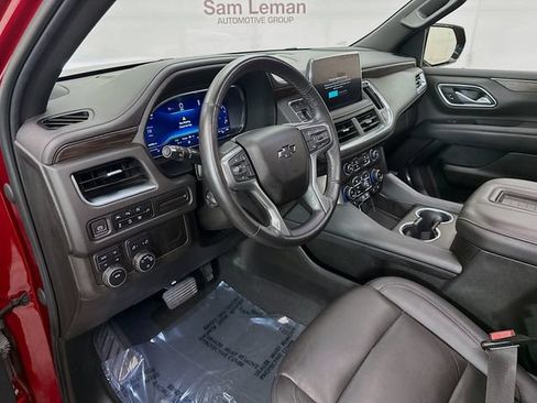 Used 2022 Chevrolet Tahoe Z71 w/ Luxury Package AWD/4WD image 9