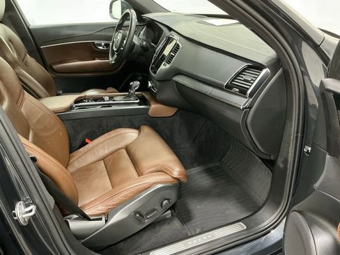 Used 2022 Volvo XC90 T6 Inscription w/ Advanced Package image 31