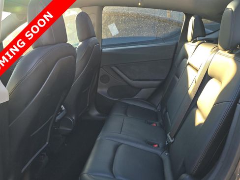 Used 2021 Tesla Model Y Long Range image 6