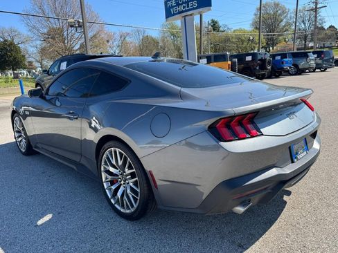 Used 2025 Ford Mustang GT Premium RWD image 5
