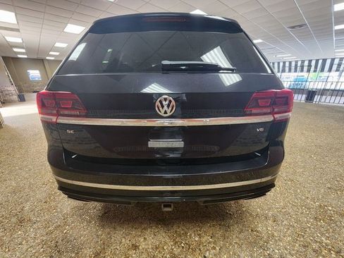 Used 2019 Volkswagen Atlas SE w/ Towing Package image 9